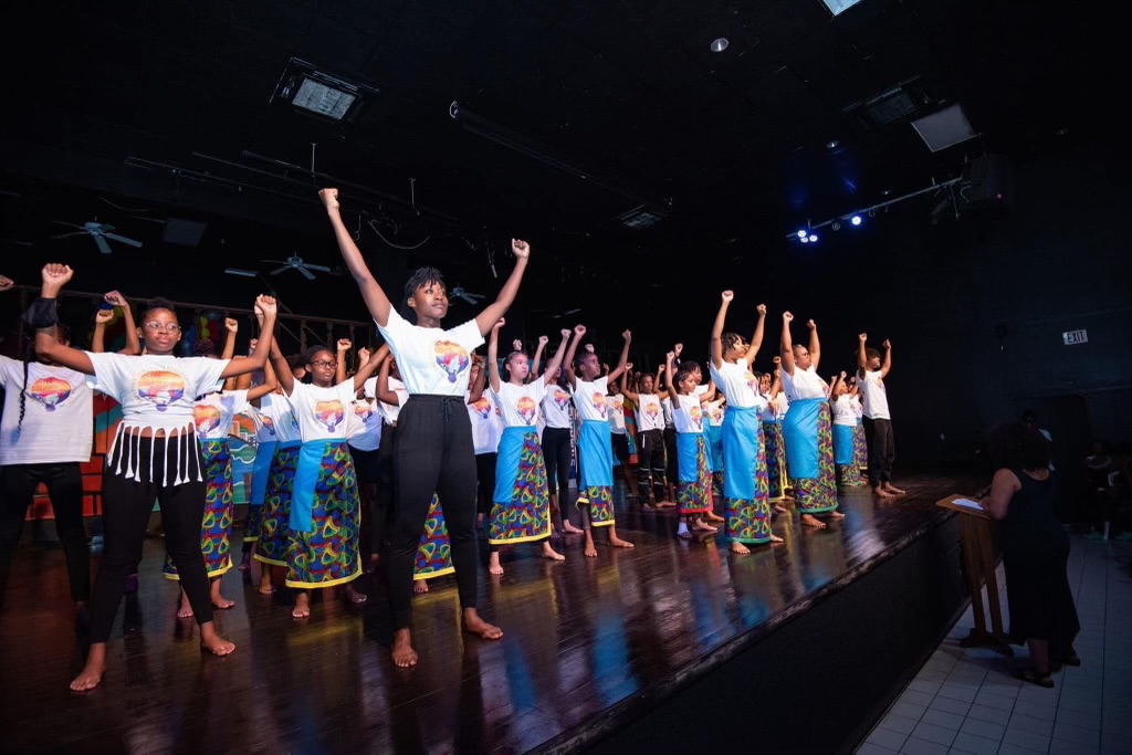 Art Saves Lives students in an immersive arts program